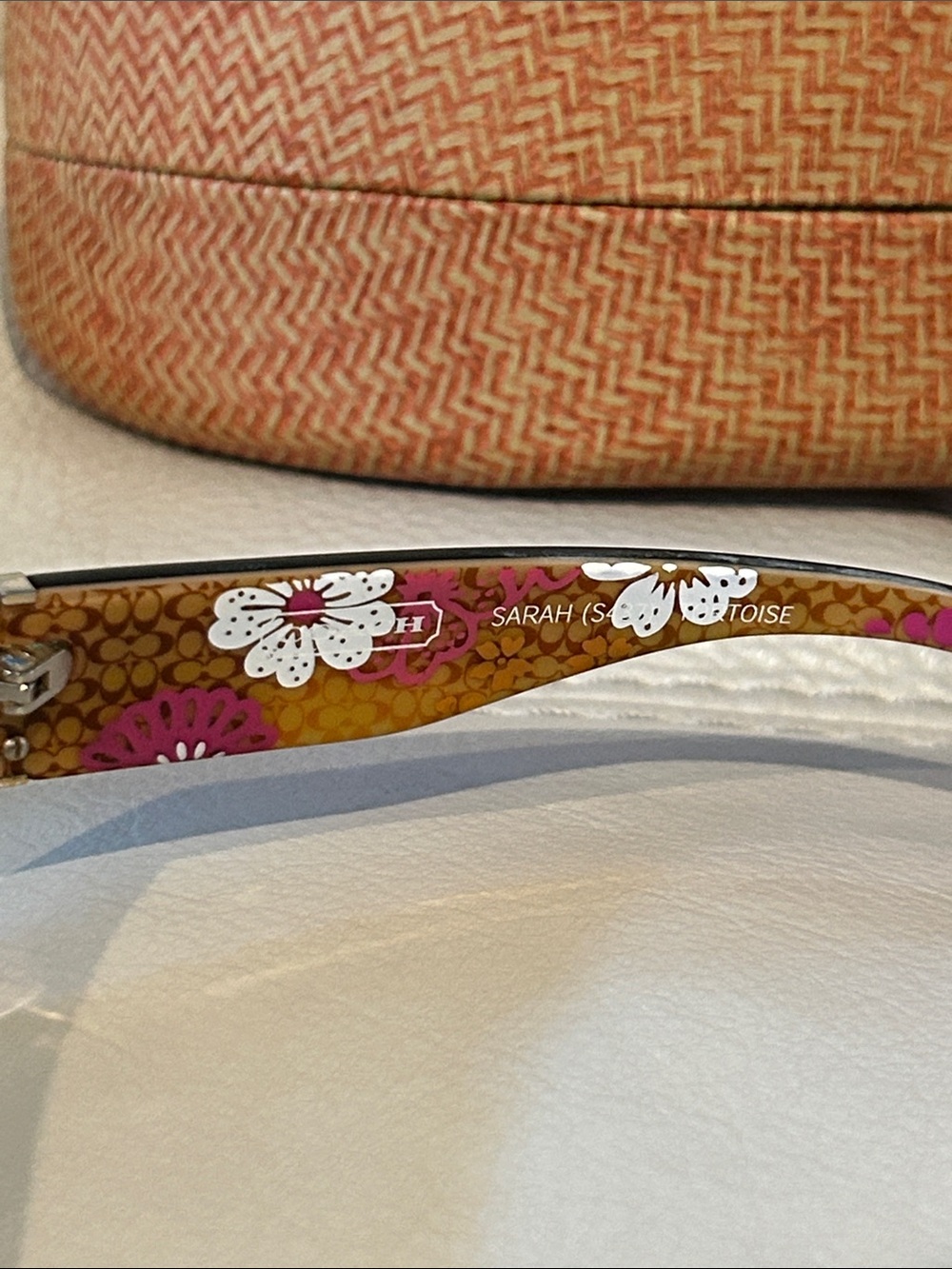 Coach Sarah Women’s Tortoiseshell Sunglasses with Brown Gradient Lenses - Picture 5 of 6